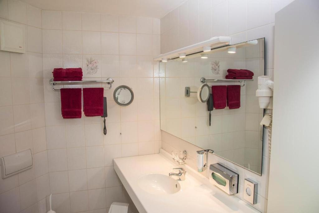 Hotel Zur Tanne Harztor Екстериор снимка